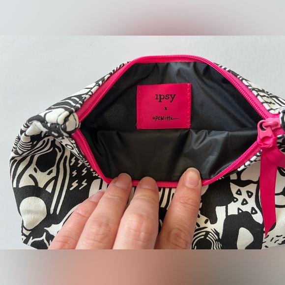 💄3/$12💄 NWOT: IPSY Create Glam Bag - Picture 6 of 6